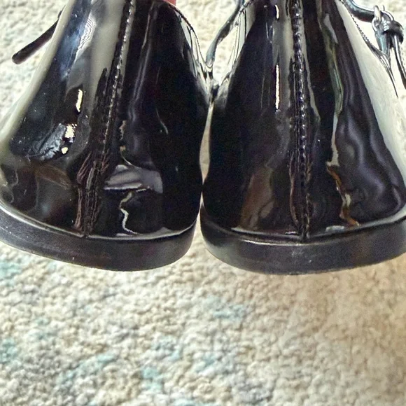 Miu Miu Black Patent Leather T-Strap ballet Flats - Picture 3 of 6
